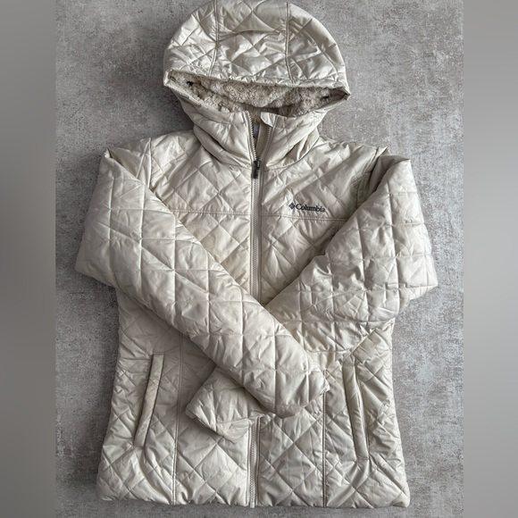 Columbia Women's Copper Crest II Quilted Hooded Jacket In Cream/Ivory SizeM - Picture 1 of 7
